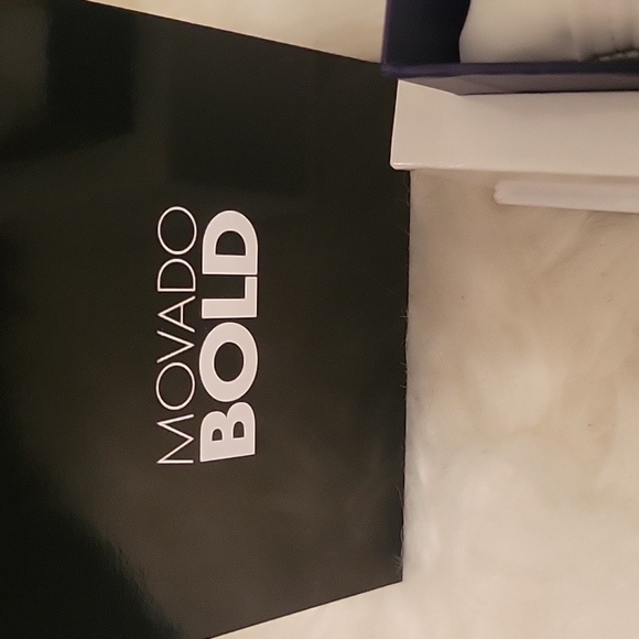 Movado Bold Mesh Women's Watch Crystal Bezel - Picture 2 of 12